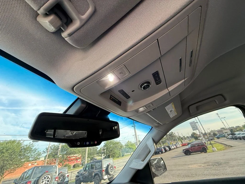 Used 2020 Gray GMC SLE image 22