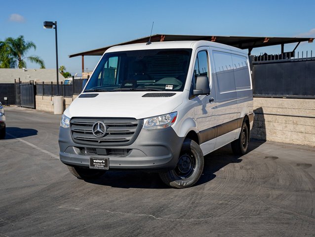 2026 Mercedes-Benz Sprinter Cargo Van 2500 Standard Roof I4 Diesel HO 144 RWD