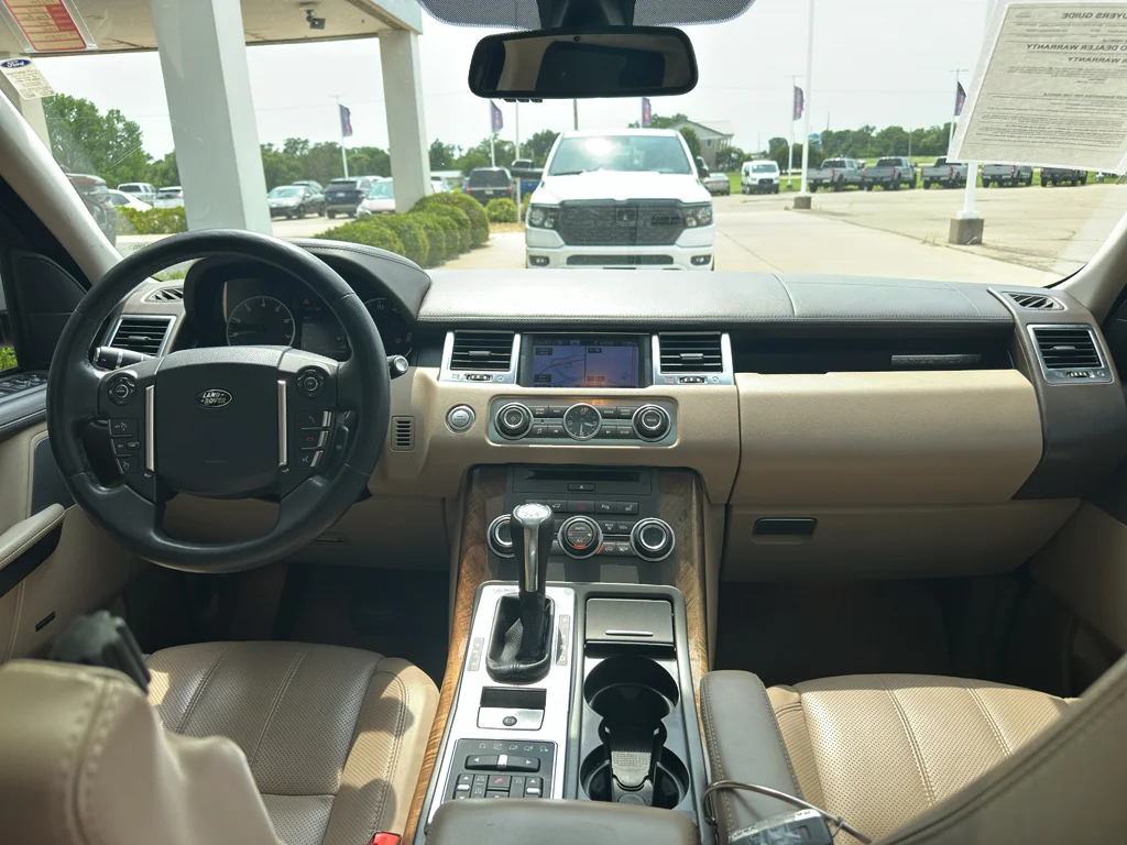 Used 2013 Fuji White Land Rover HSE LUX image 15