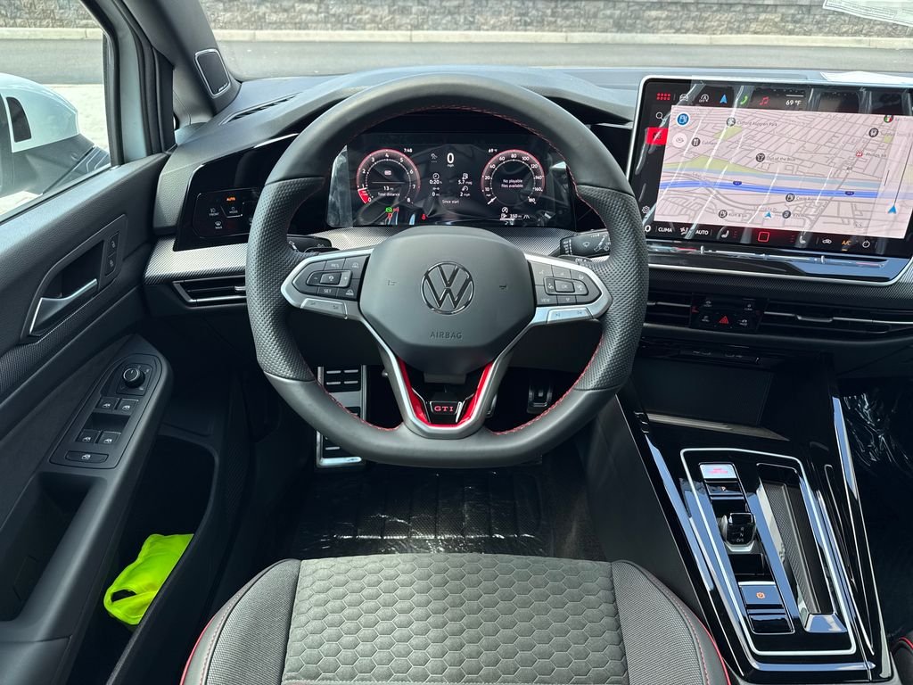 New 2026 Opal White Pearl Volkswagen 2.0T SE image 21