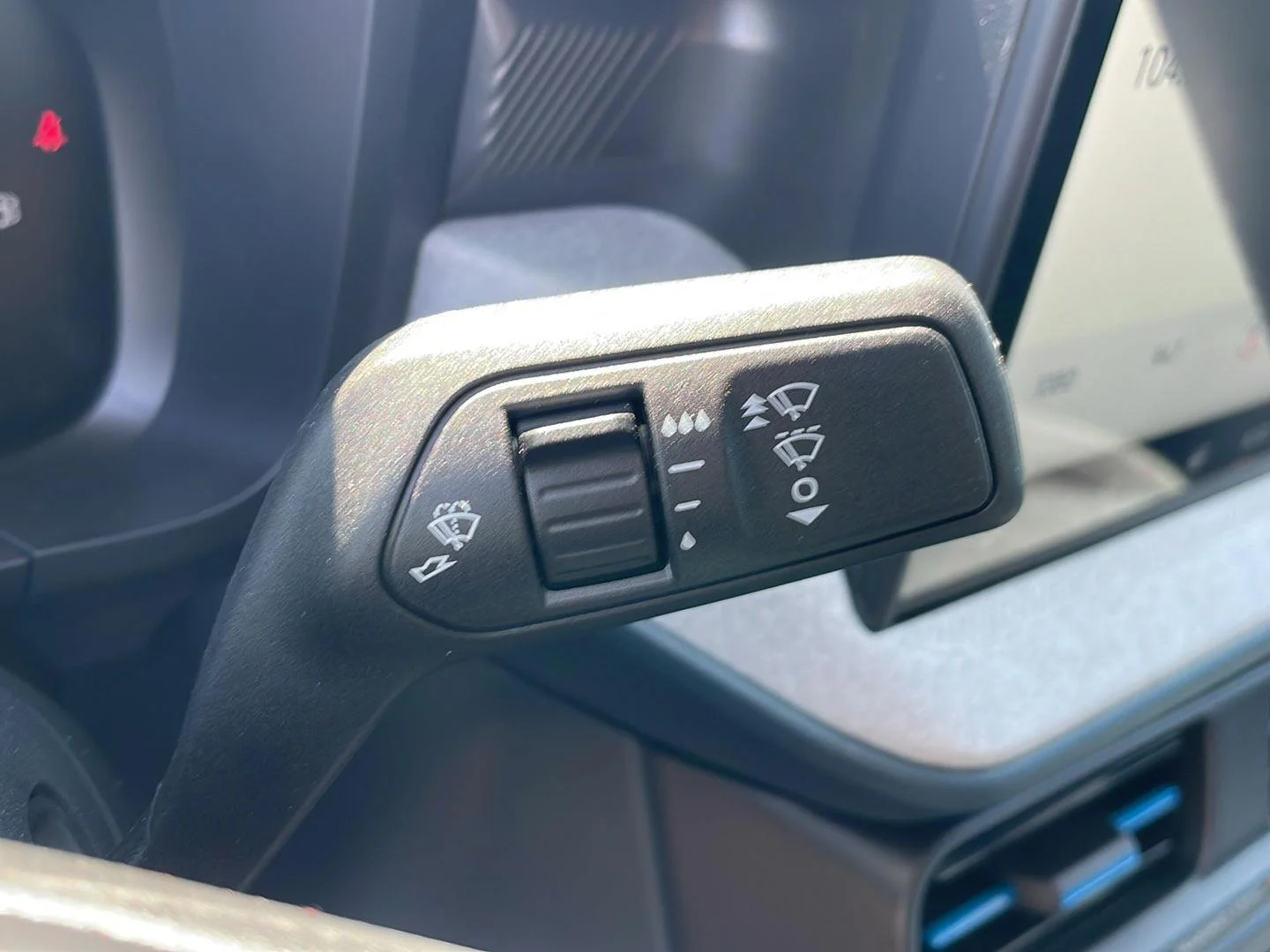 New 2026 Shadow Black Ford XLT image 17