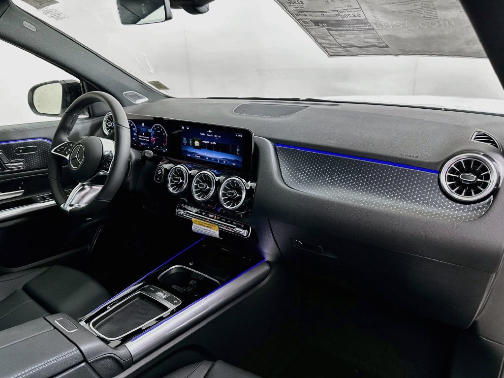 New 2026 Polar White Mercedes-Benz GLA 250 image 60