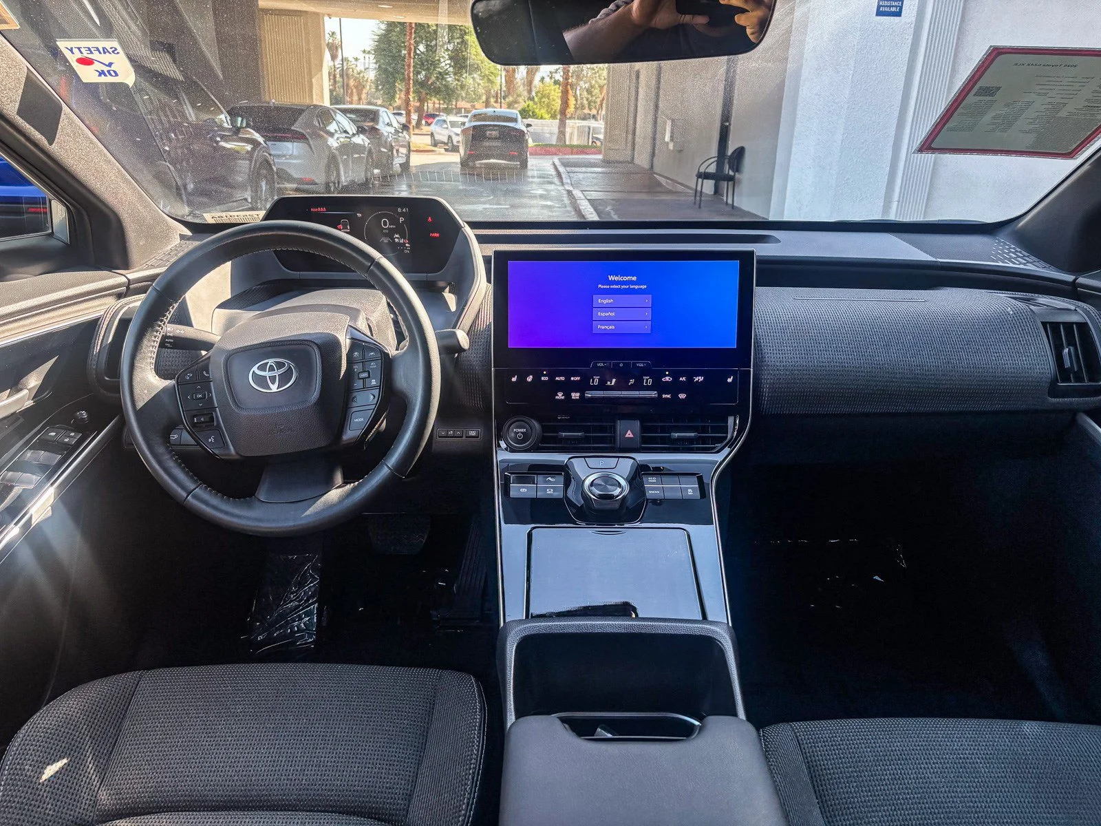 Certified Used 2025 Elemental Silver Metallic Toyota XLE image 14