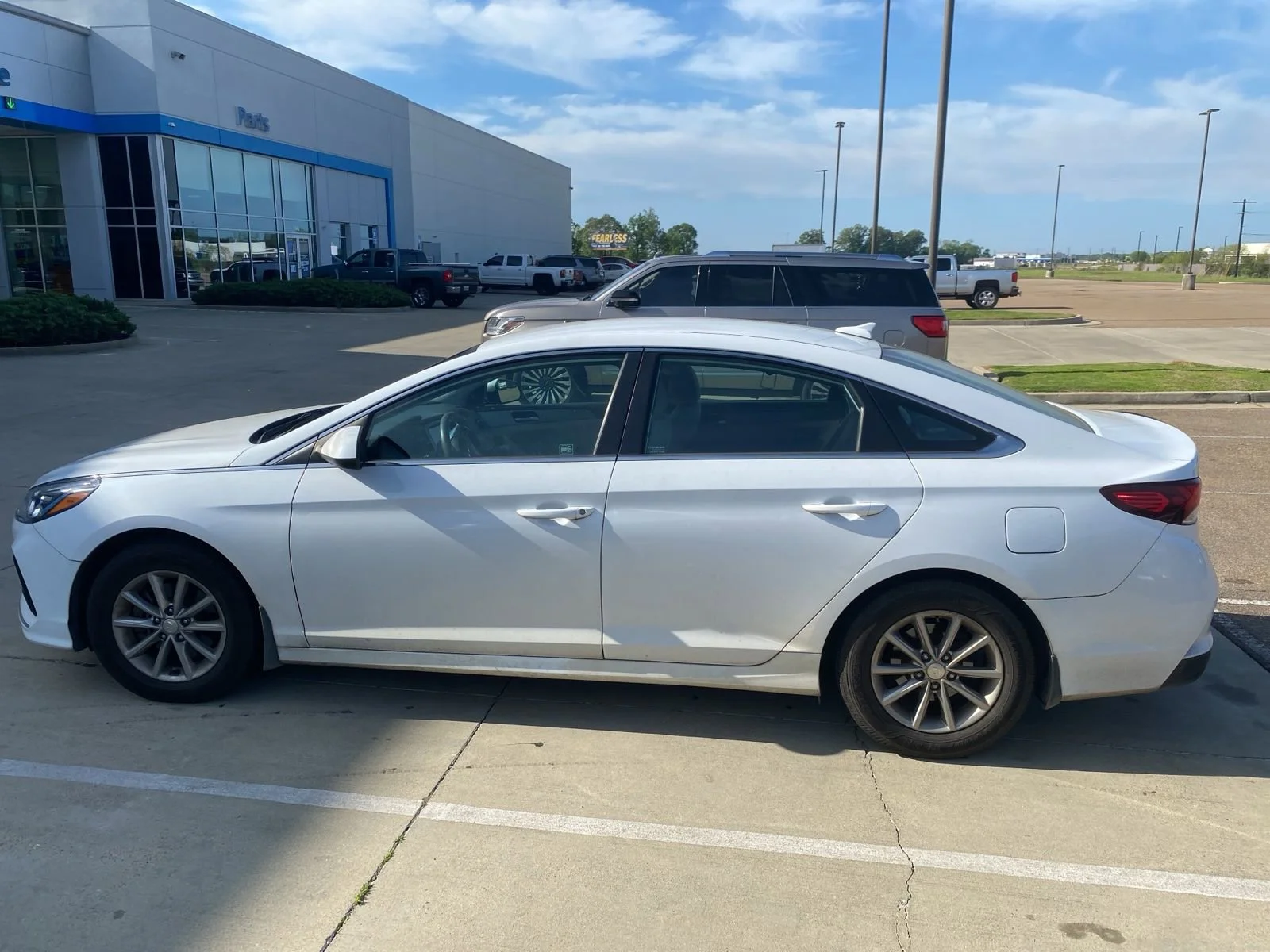 Used 2018 Hyundai Sonata SE with VIN 5NPE24AFXJH694887 for sale in Madison, MS