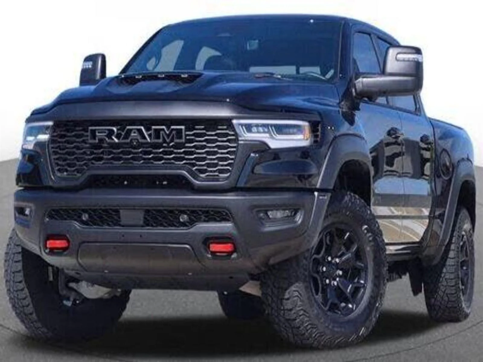 Used 2025 Diamond Black RAM RHO image 1