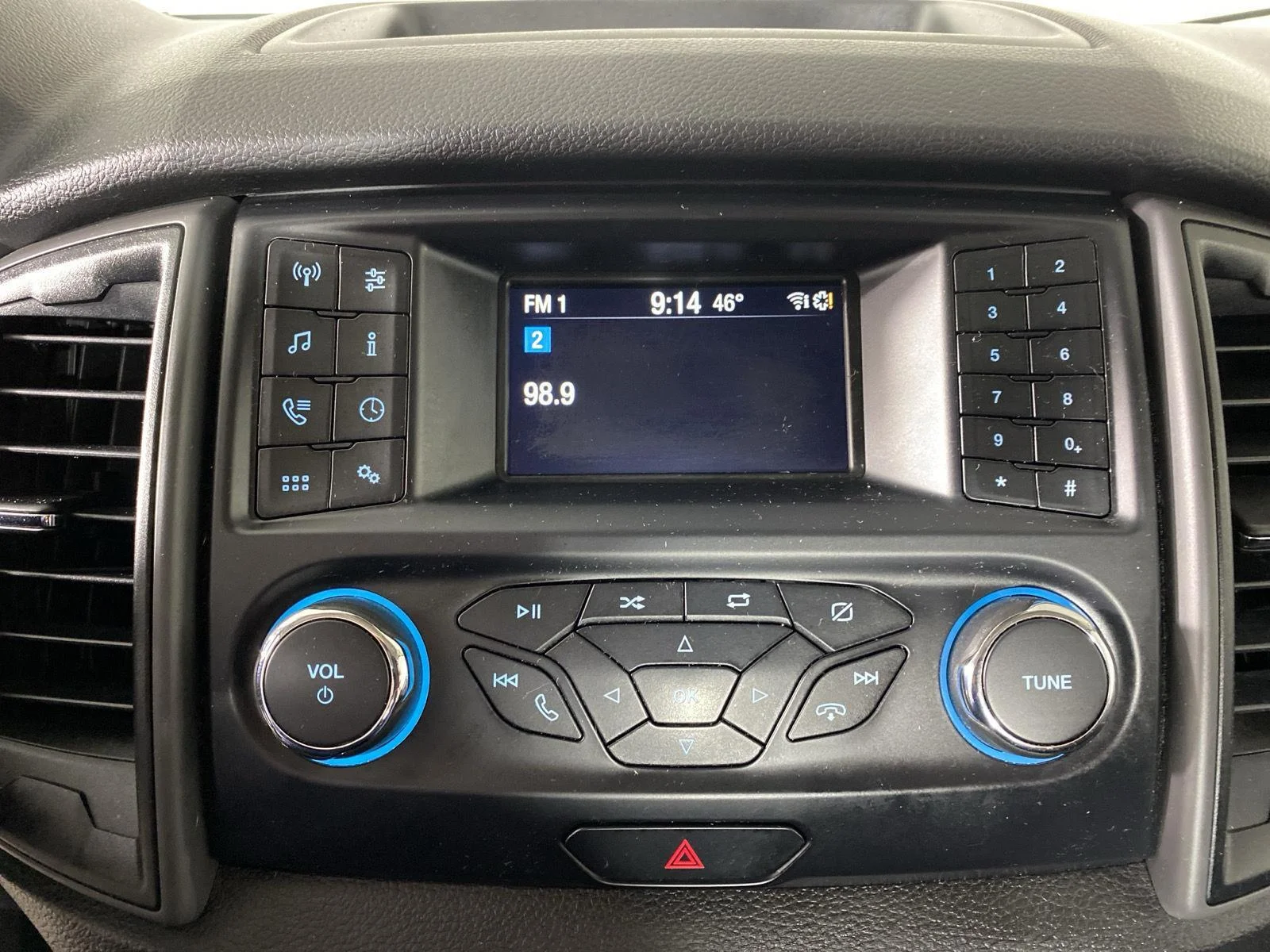 Used 2019 Oxford White Ford XL image 19