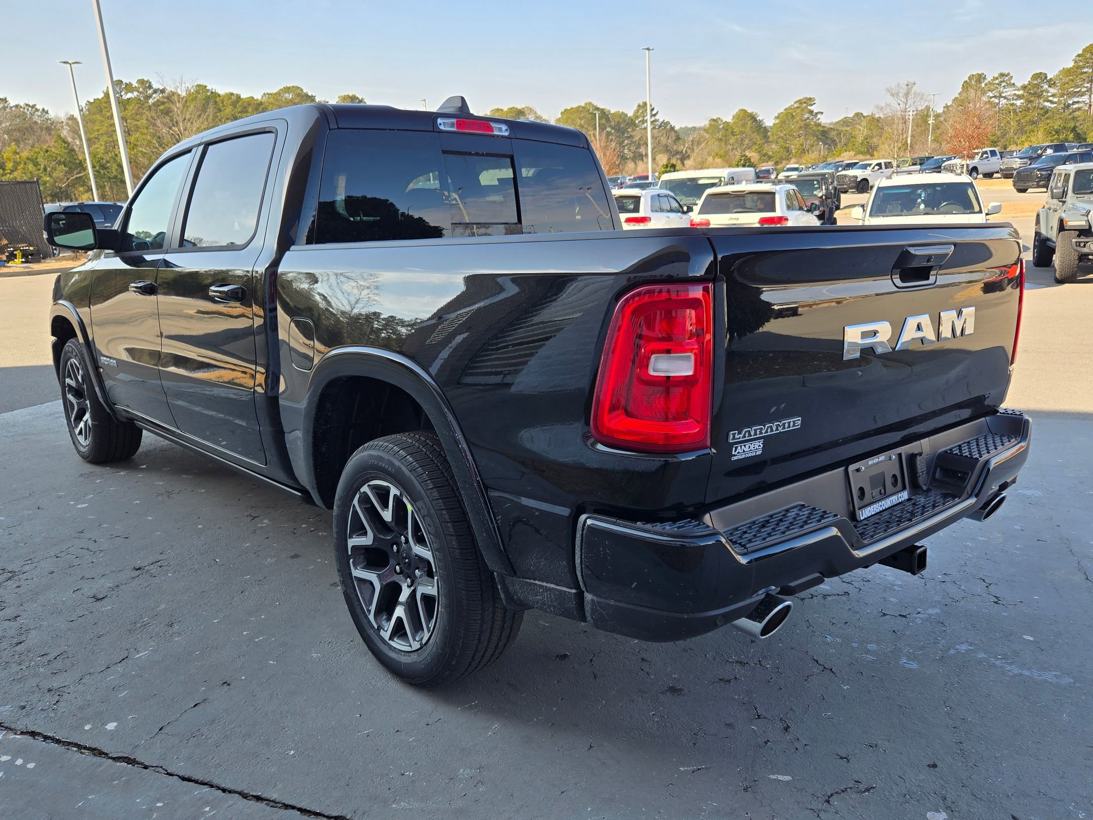 New 2026 Diamond Black Crystal Pearl-Coat Exterior Paint RAM Laramie image 5