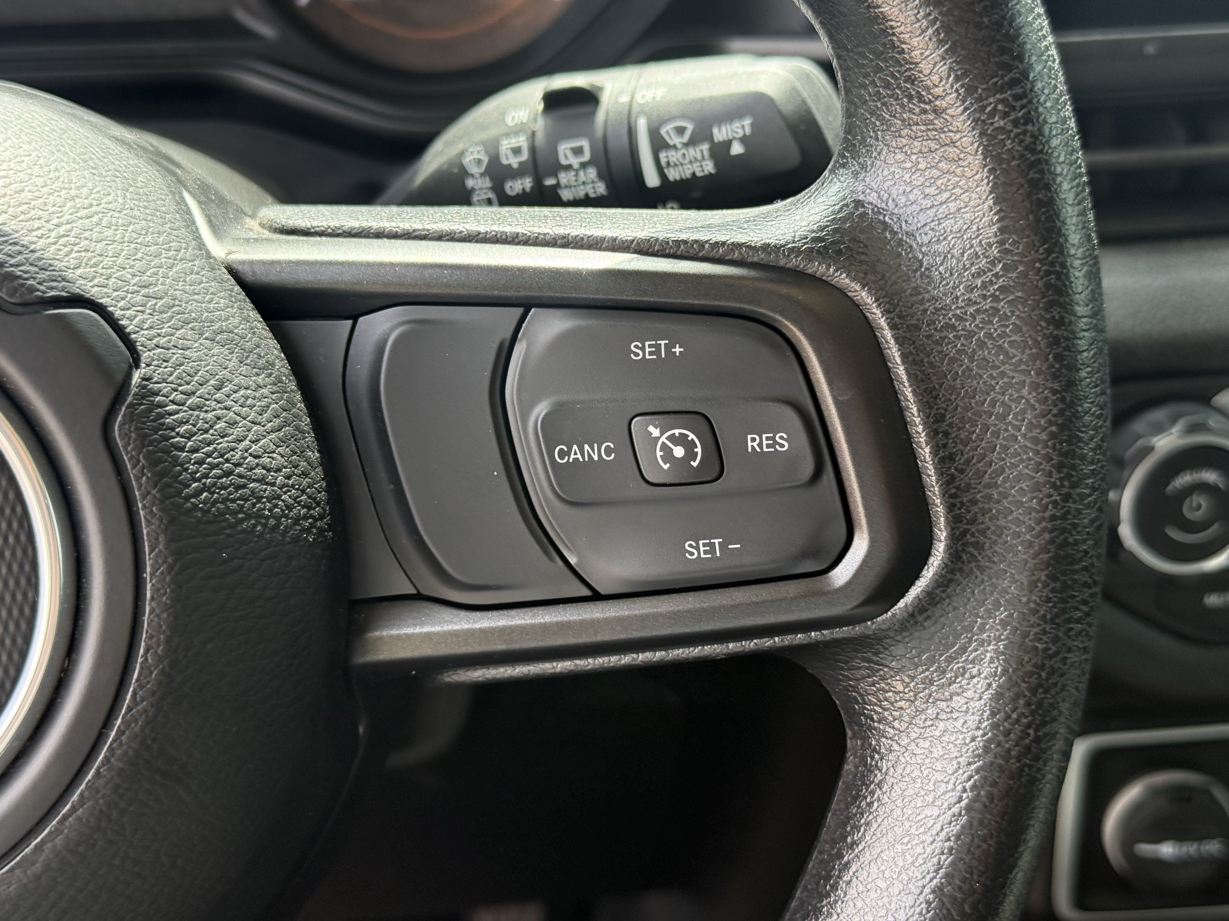 Used 2025 Mojito Clearcoat Jeep Sport image 17
