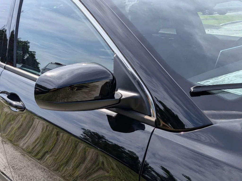 New 2026 Diamond Black Crystal Pearlcoat Jeep Latitude image 12