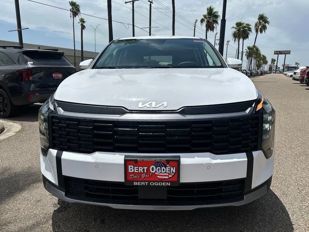 New 2026 White Kia LX image 2