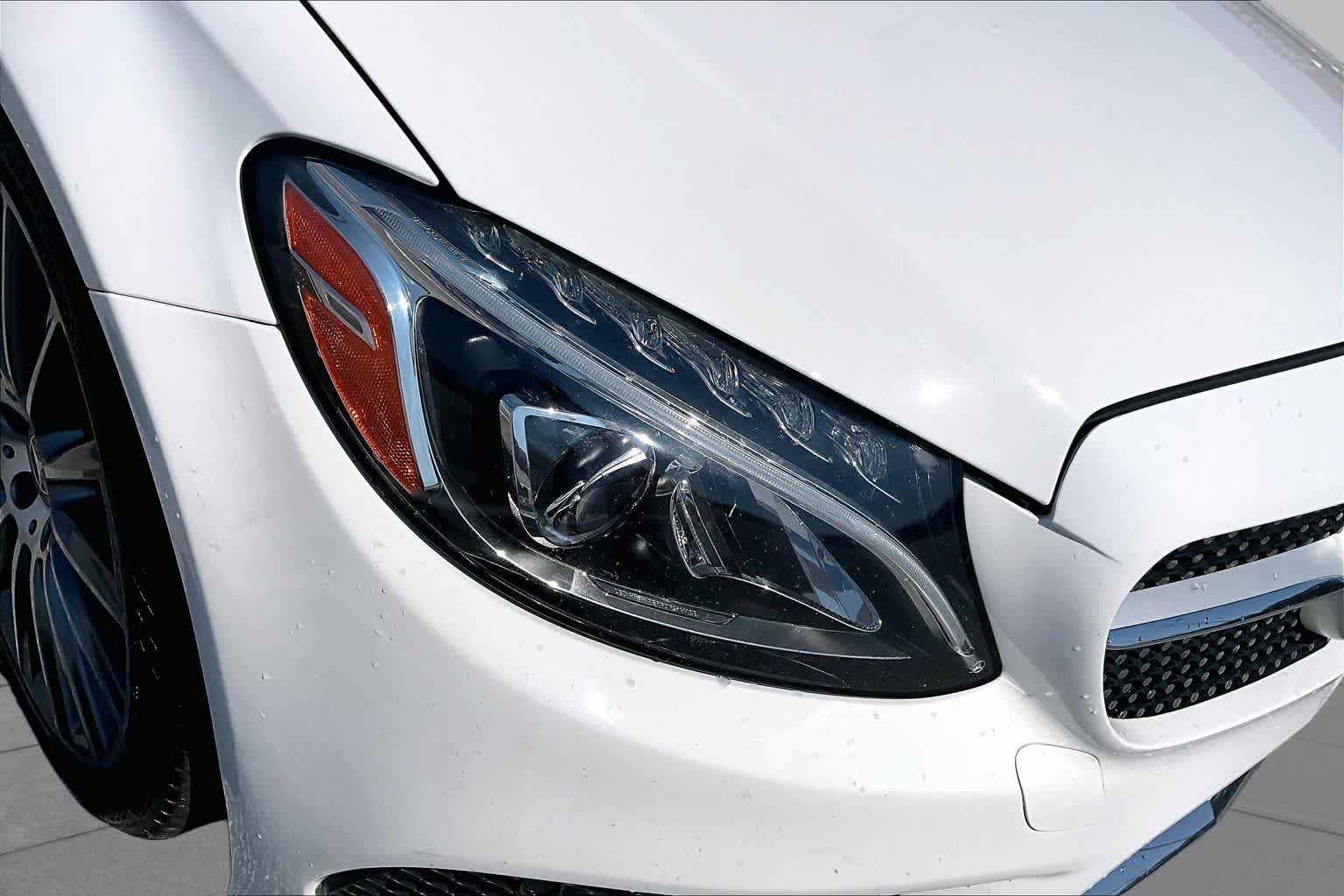 Used 2018 Polar White Mercedes-Benz C 300 image 28