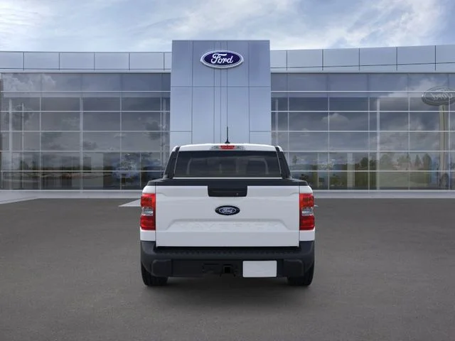 Used 2026 Oxford White Ford XLT image 5