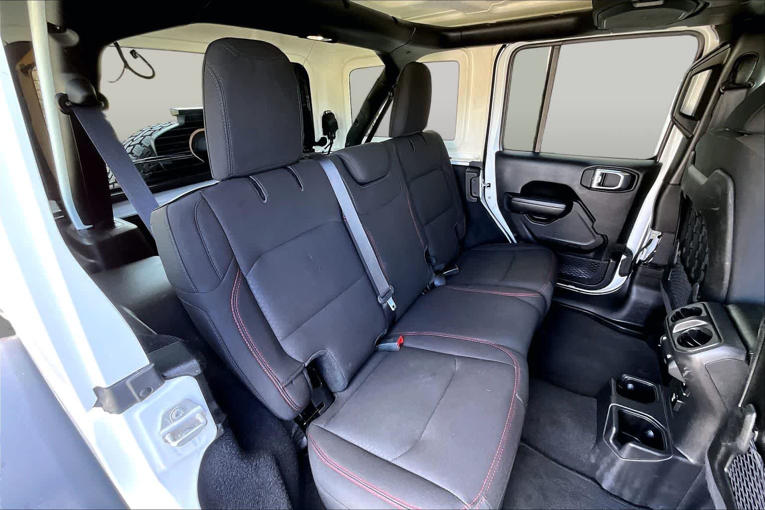 Used 2022 Bright White Clearcoat Jeep Unlimited Rubicon image 19
