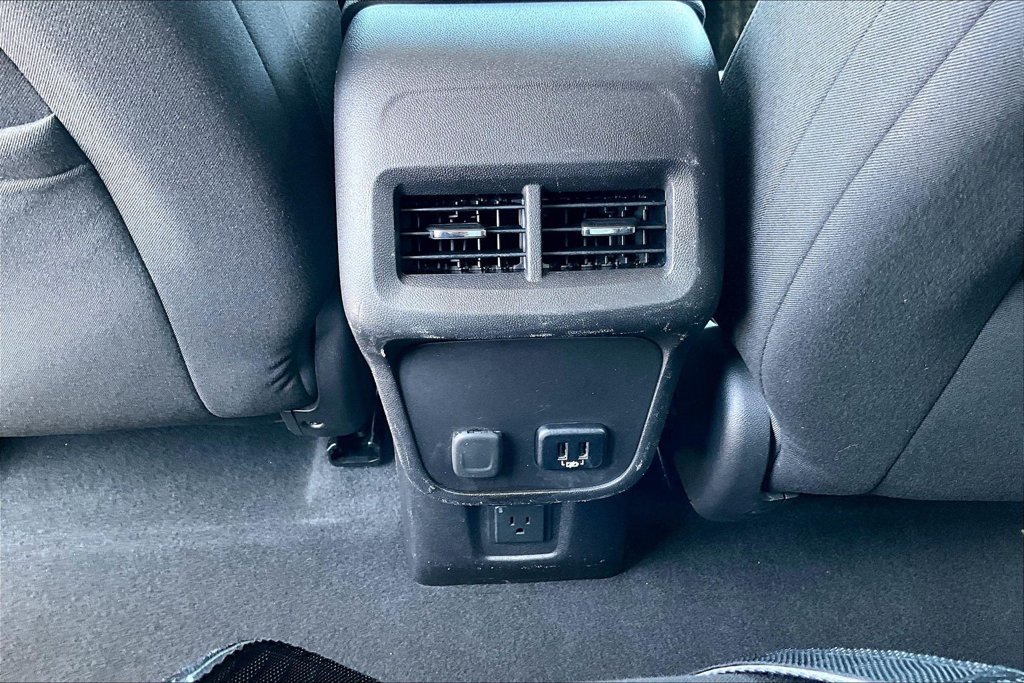 Used 2018 Gray Chevrolet LT image 8
