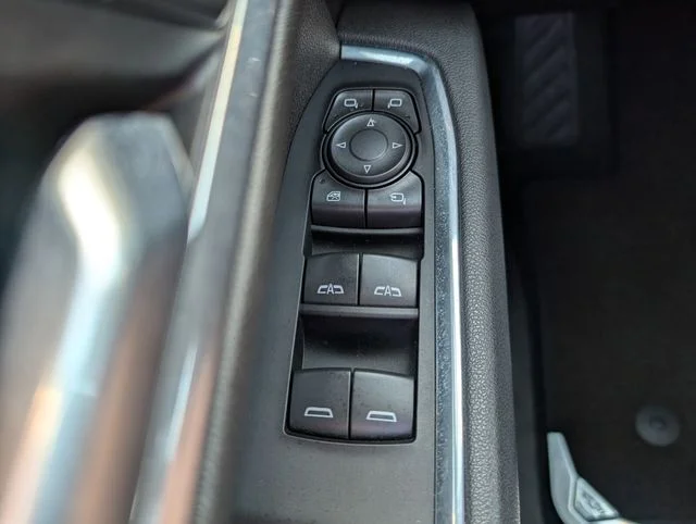 Used 2025 Black Chevrolet High Country image 32