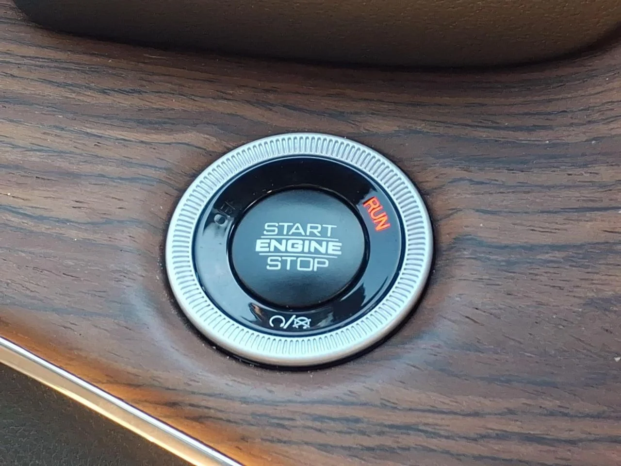 2024 Jeep Grand Cherokee L Summit - Photo 9