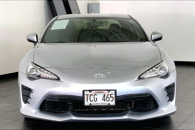 Used 2017 Gray Toyota 860 Special Edition image 3