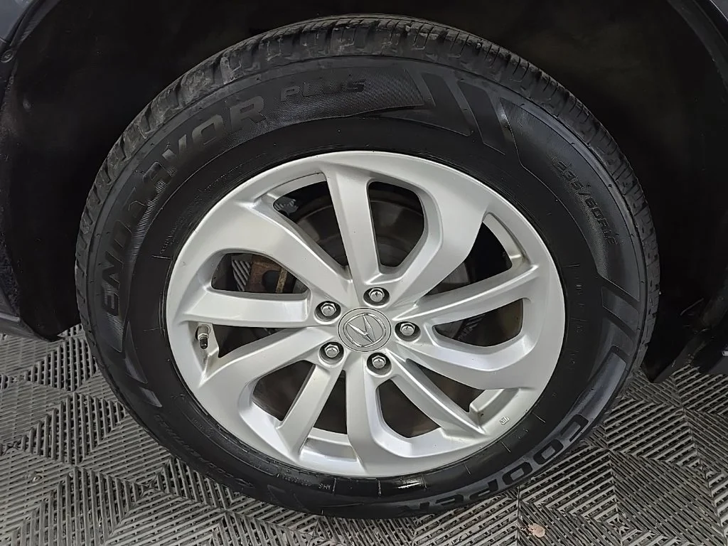 Used 2016  Acura Base image 14