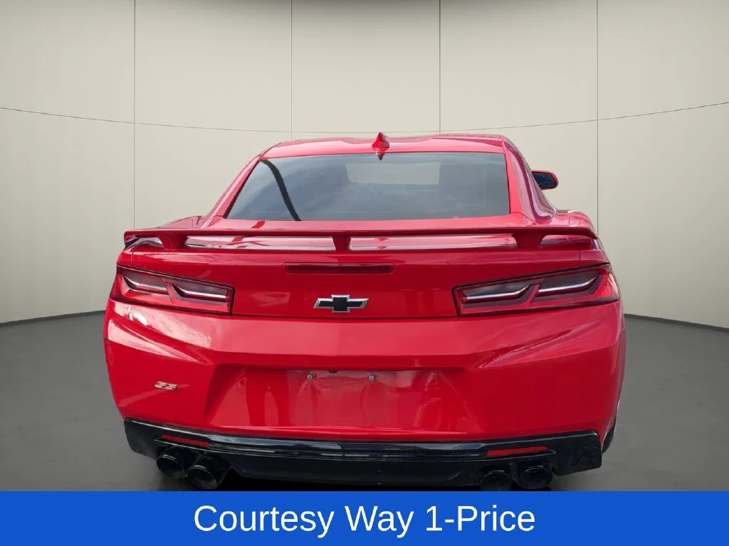 Used 2017 Red Chevrolet SS image 6