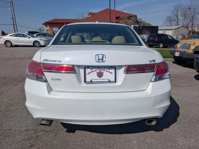 Used 2011 White Honda EX-L image 5