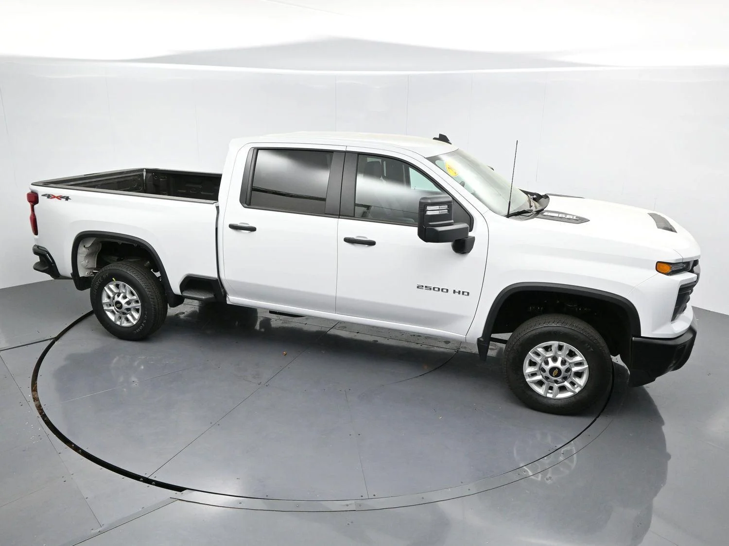 Used 2025 Summit White Chevrolet WT image 57
