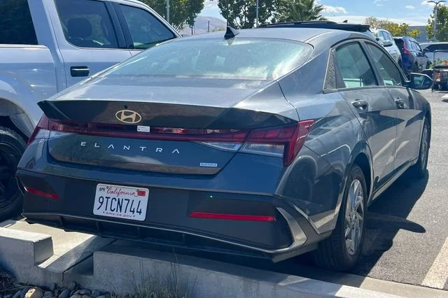 Used 2025 Gray Hyundai Blue image 7