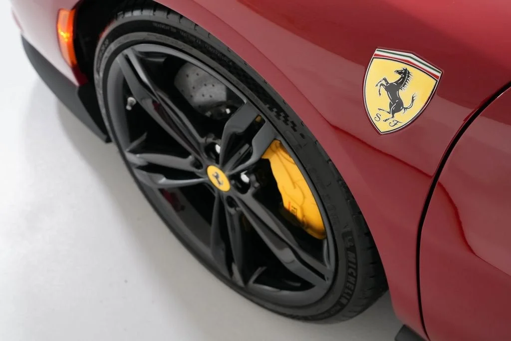 Certified Used 2025 Rosso Mugello Ferrari  image 31