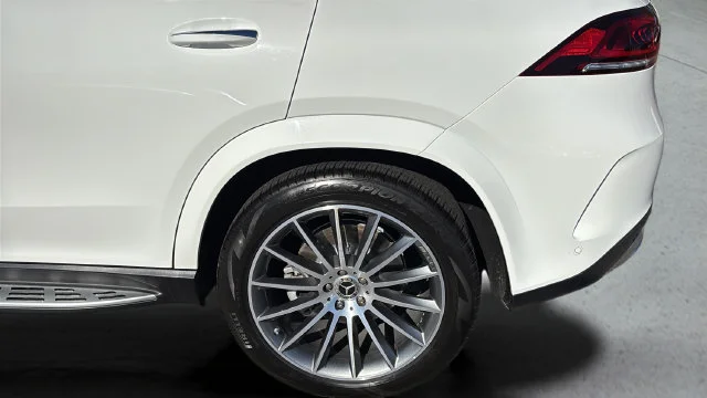 Used 2021  Mercedes-Benz GLE 450 image 42