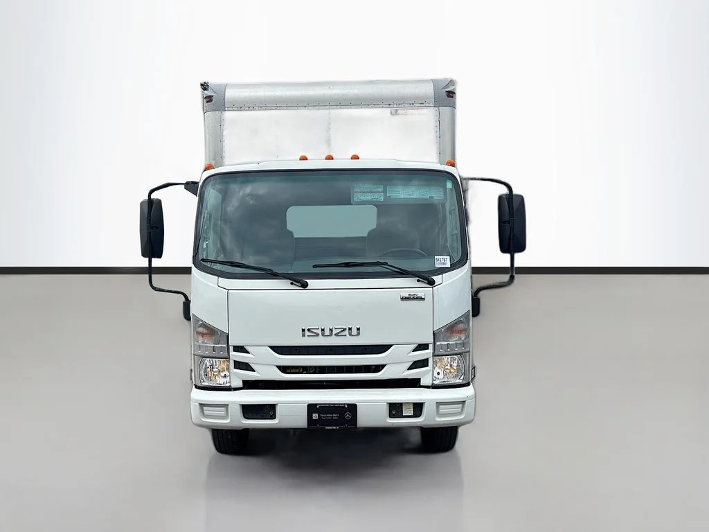Used 2019 White Isuzu 18