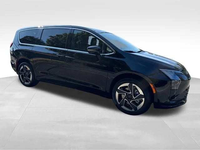 2027 Chrysler Pacifica