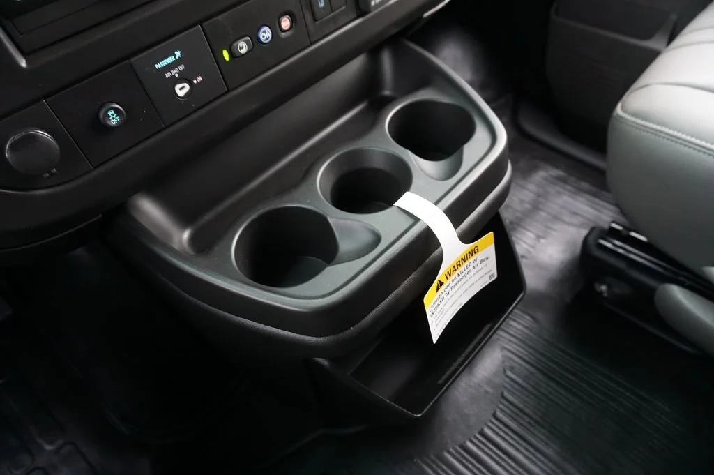2025 Chevrolet Express Cargo Work Van - Photo 12