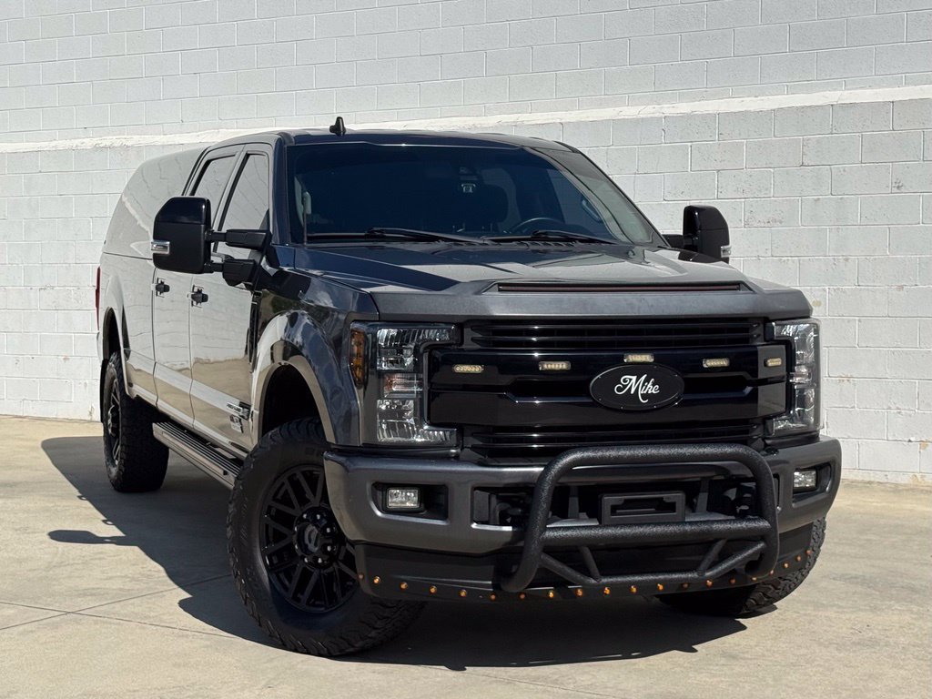Used 2019 Magnetic Ford Lariat image 2