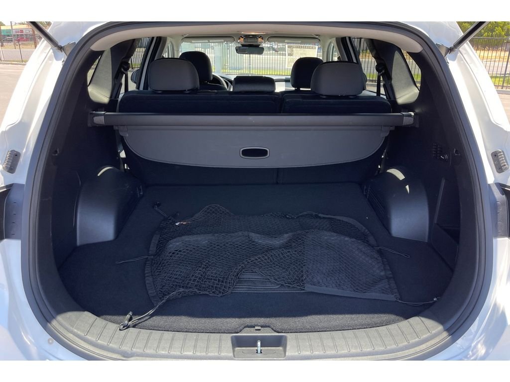 Used 2023 Serenity White Pearl Hyundai SE image 17
