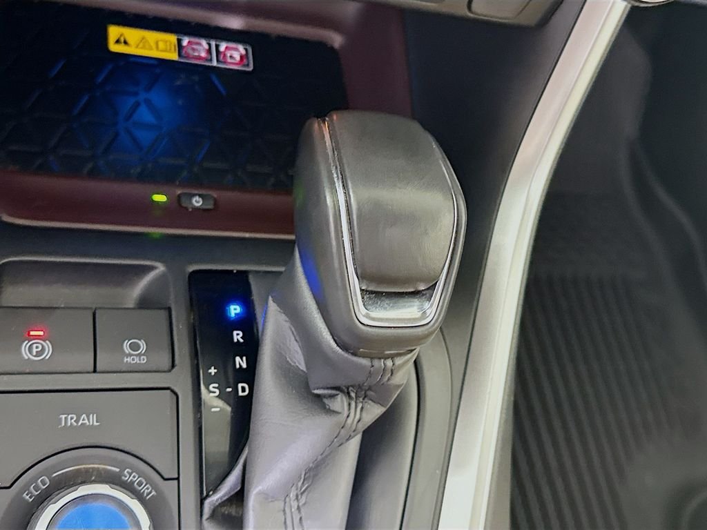 Used 2024 Wind Chill Pearl Toyota Hybrid Limited image 18