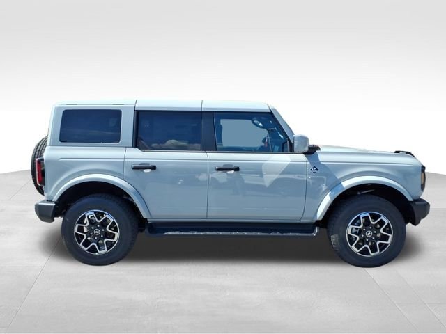 New 2026 Avalanche Gray Ford Outer Banks image 16