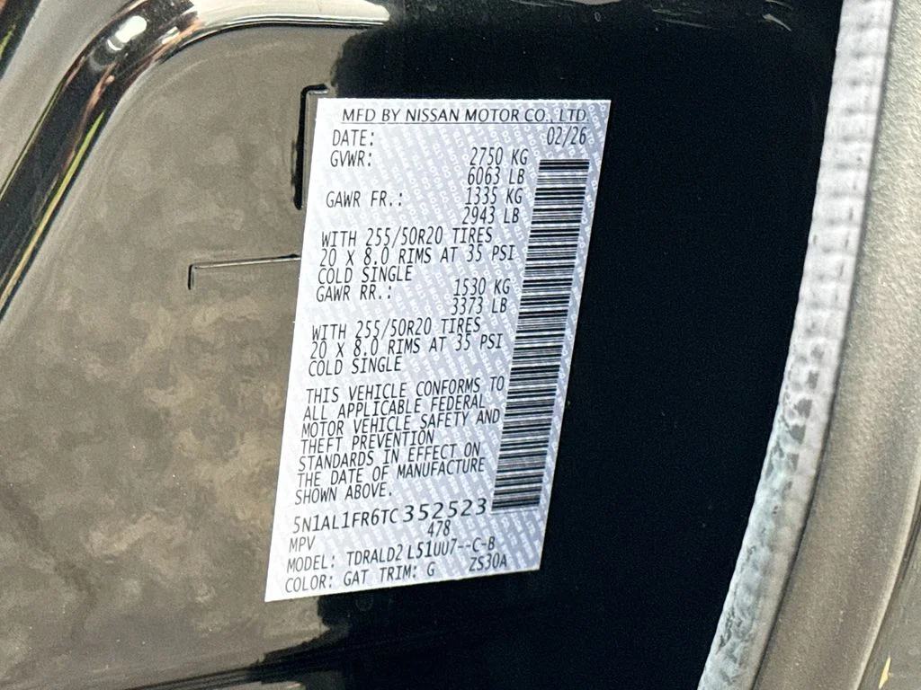 Certified Used 2026 Black INFINITI LUXE image 36