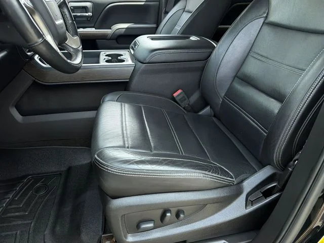 Used 2017 Black GMC Denali image 22