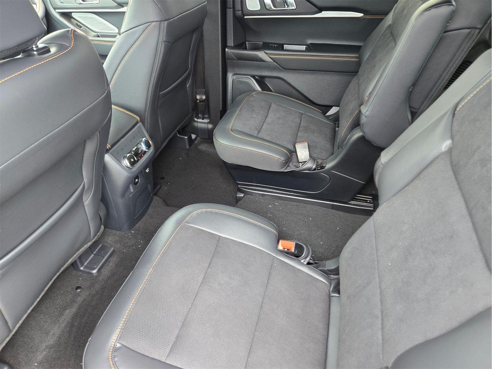 New 2026 Star White Metallic Tri-Coat Ford Tremor® image 18