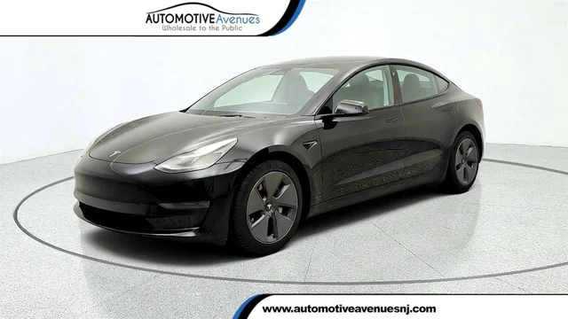 2023 Tesla Model 3 RWD