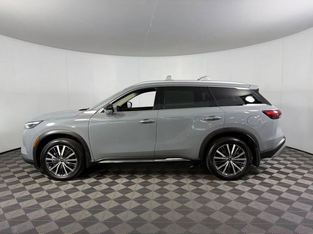 Certified Used 2025 Gray INFINITI Sensory image 8