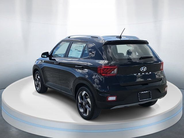 New 2025 Black Hyundai SEL image 3
