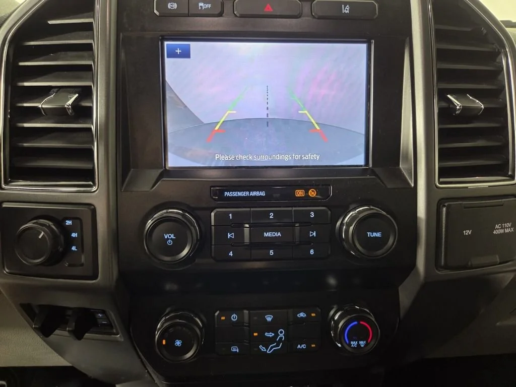 Used 2020 Oxford White Ford XLT image 16