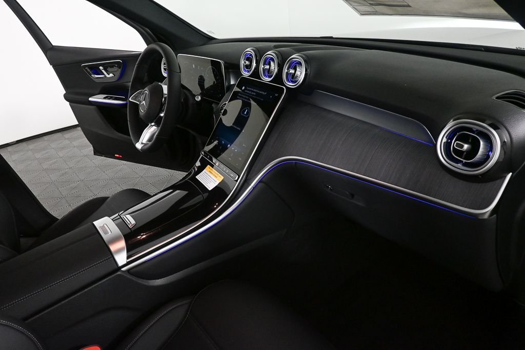 New 2026 Black Mercedes-Benz GLC 300 image 22