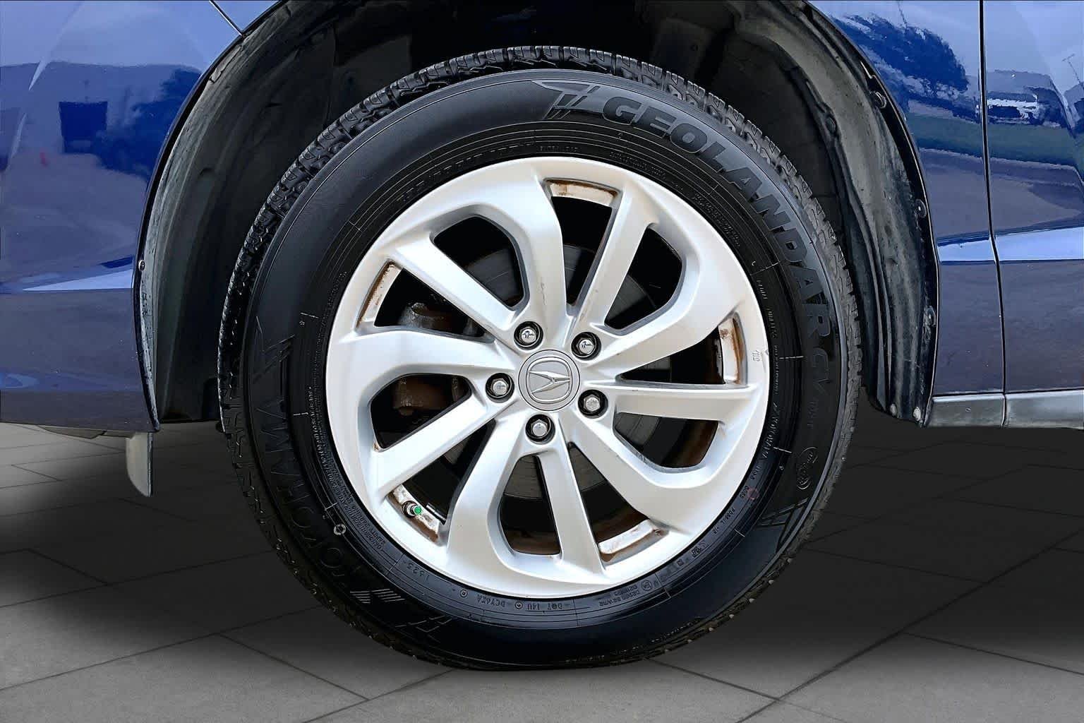 Used 2017 BLUE Acura w/Technology Pkg image 11