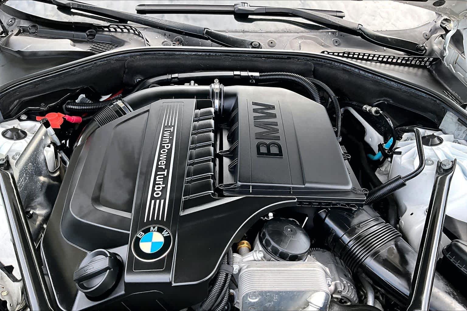 Used 2016 Mineral White Metallic BMW 535i image 31