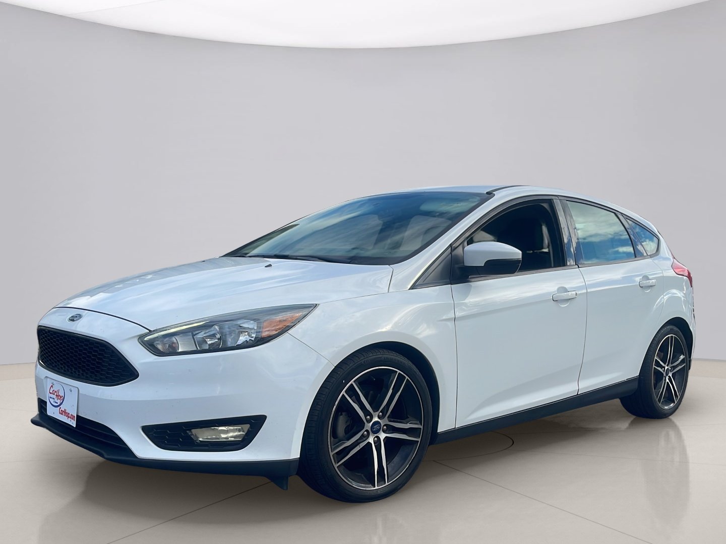 Used 2017 White Ford SE image 2