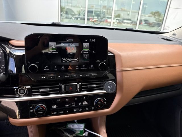 Used 2022 Gray Nissan Platinum image 8