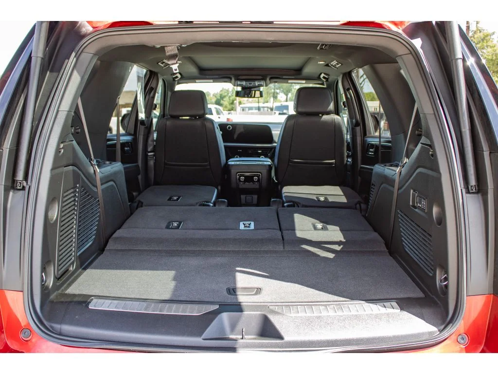 Certified Used 2025 Radiant Red Tintcoat Chevrolet RST image 19