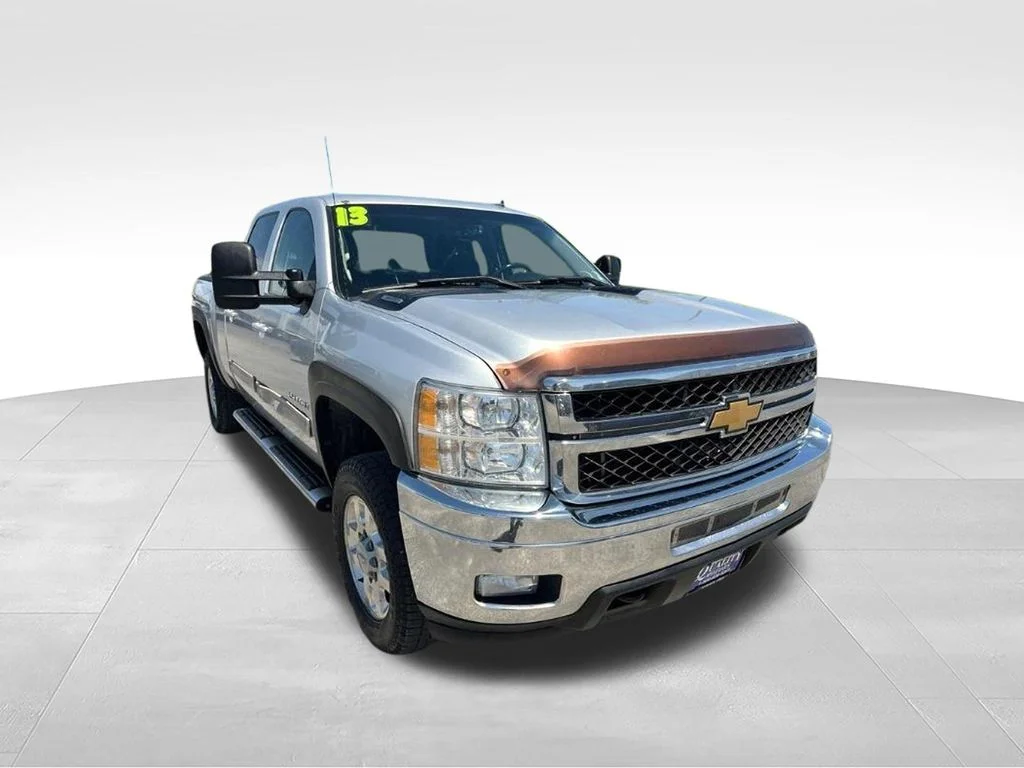 Used 2013 Silver Chevrolet LTZ image 3