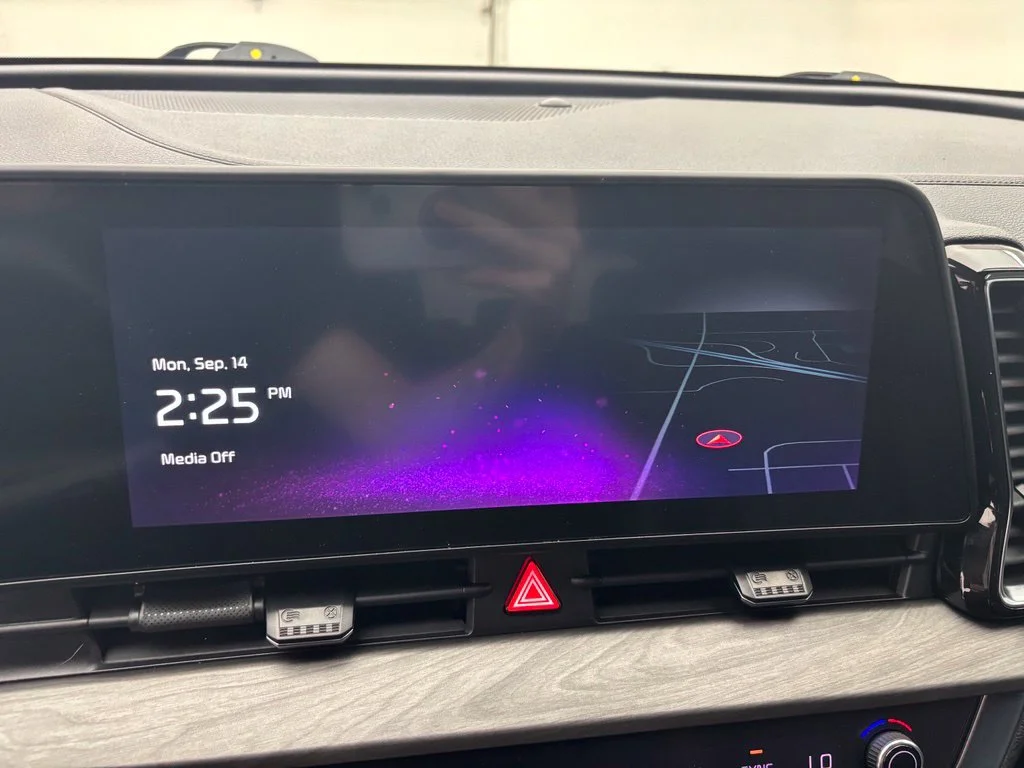Used 2023 White Kia X-Line image 4